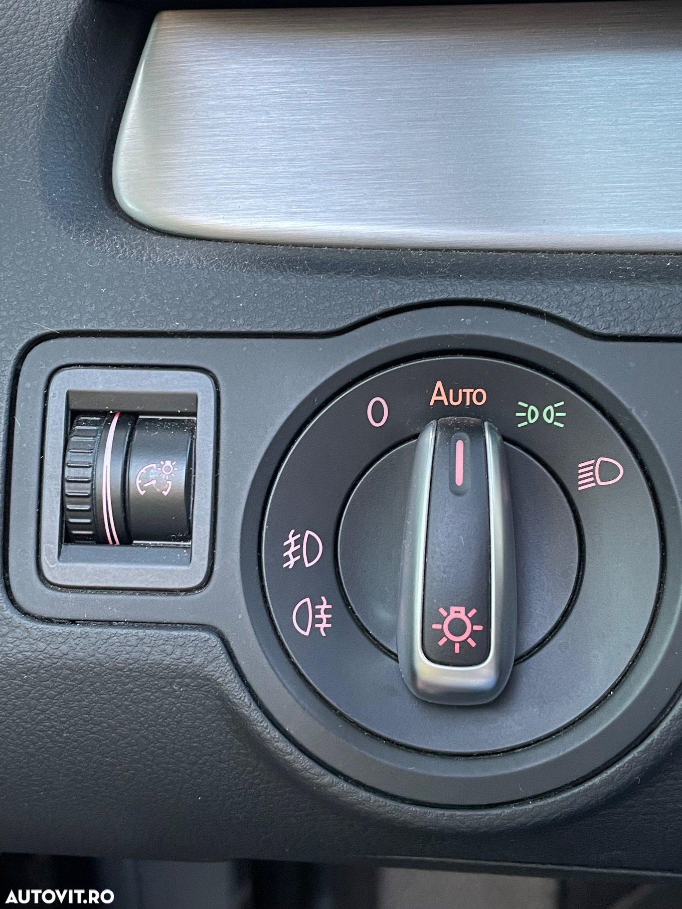 Volkswagen Passat - 16