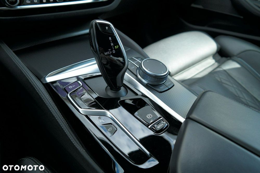 BMW Seria 5 - 22