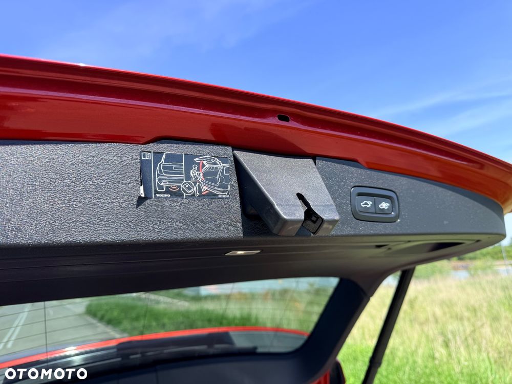 Volvo V60 B4 D R-Design - 14