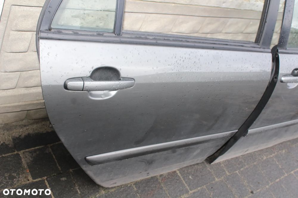 DRZWI PRAWY TYŁ TOYOTA COROLLA E12 HATCHBACK KOLOR 1C3 - 6