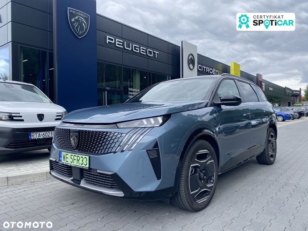 Peugeot E-5008 - 2