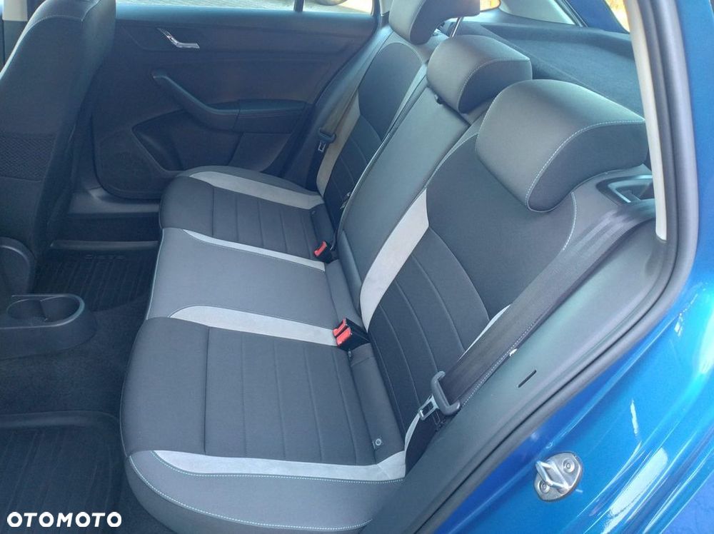 Skoda RAPID 1.2 TSI Joy - 10