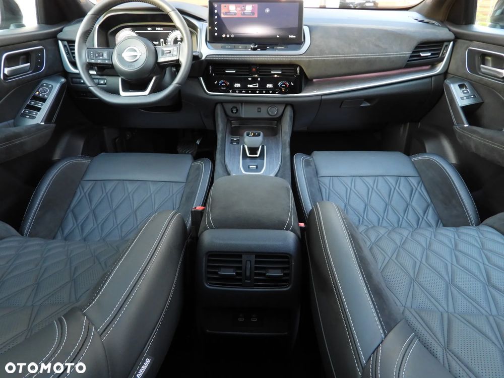 Nissan Qashqai 1.3 DIG-T MHEV Xtronic Tekna - 32