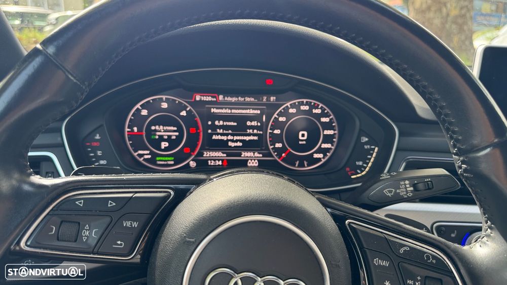 Audi A4 2016 photo 2