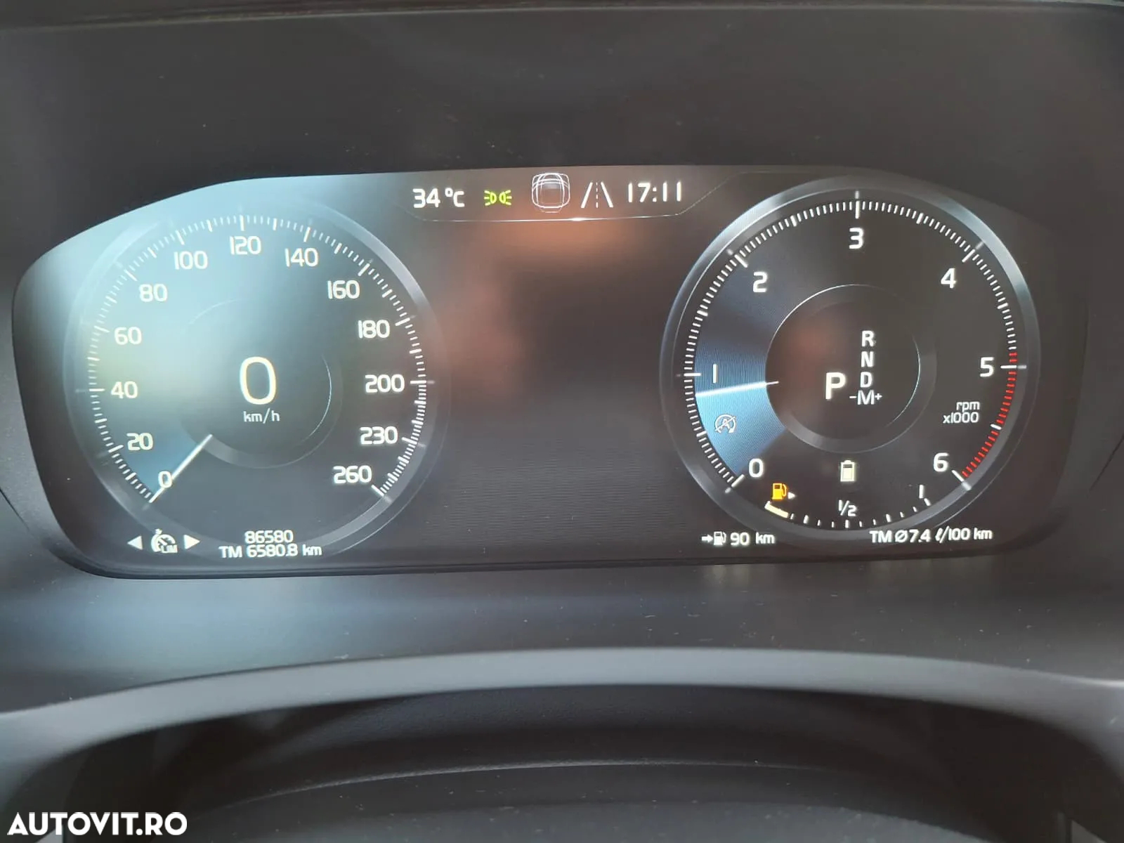 Volvo XC 90 B5 MHEV AWD 7 locuri Momentum - 10
