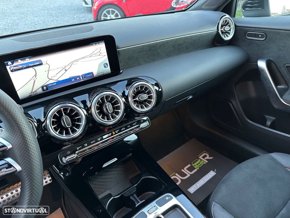 Mercedes-Benz A 200 AMG Line Aut. - 26