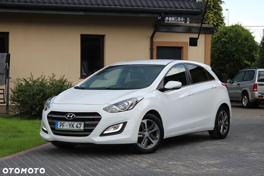 Hyundai i30 1.4 Select - 2