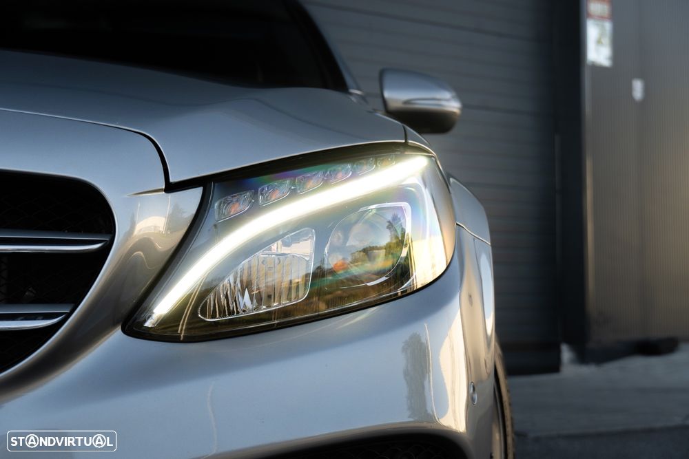 Mercedes-Benz C 300 BlueTEC Hybrid AMG Line - 12