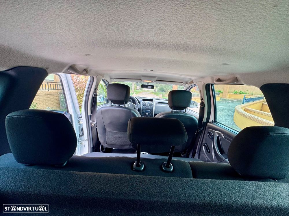 Dacia Duster 1.5 dCi Prestige 4WD - 9