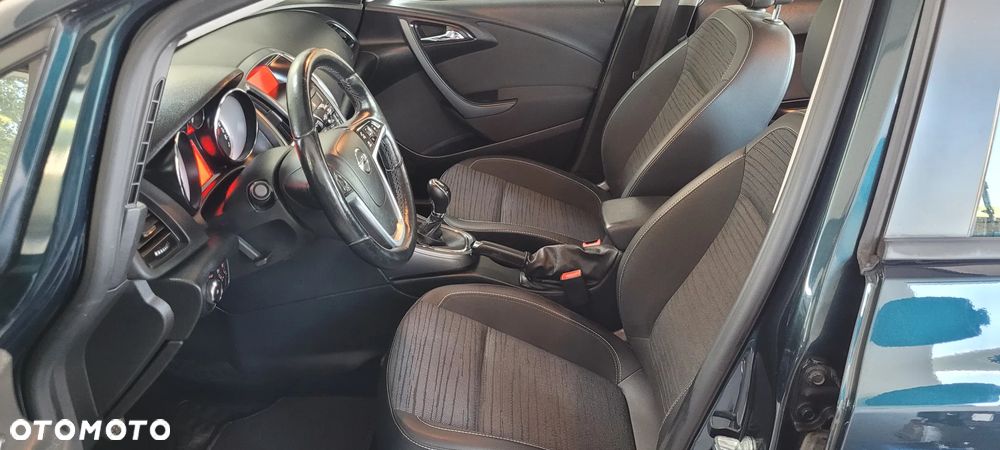 Opel Astra - 11