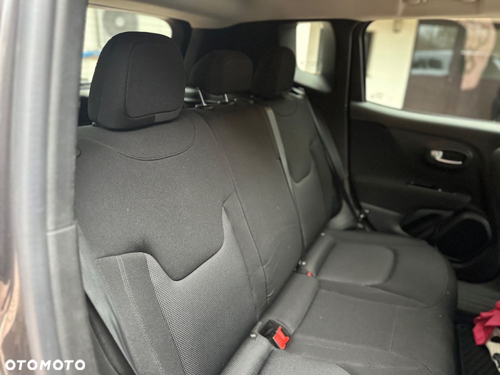 Jeep Renegade - 17