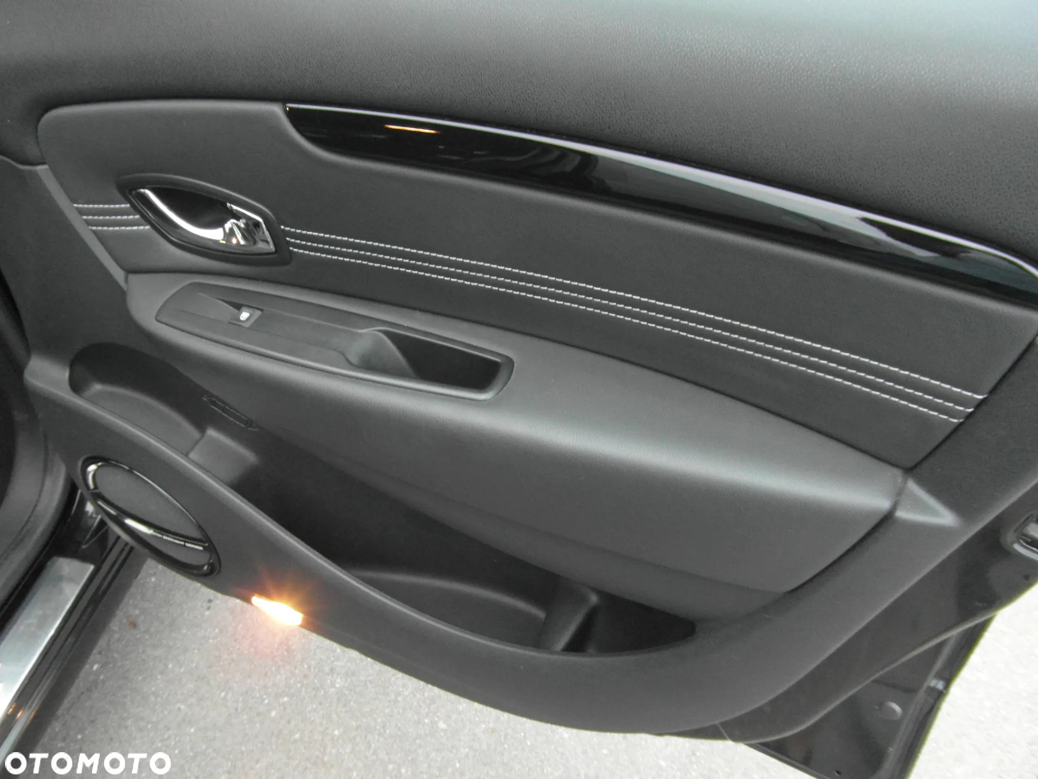 Renault Scenic TCe 130 Bose Edition - 28