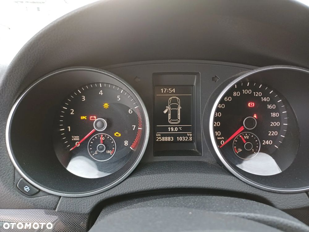 Volkswagen Golf - 9