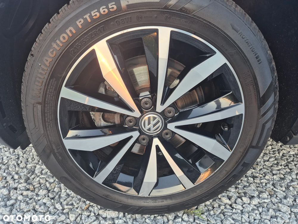 Volkswagen T-Roc - 23