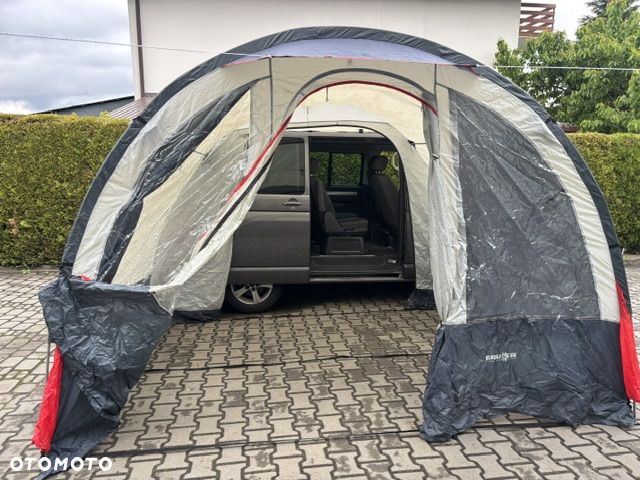 Volkswagen Multivan - 20