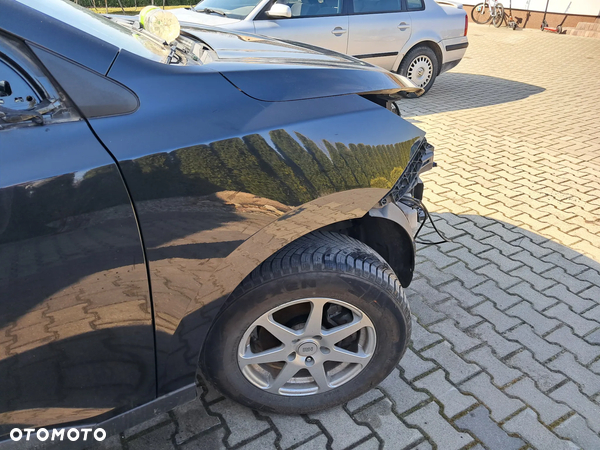 hyundai ix35 błotnik P przedni 10-15