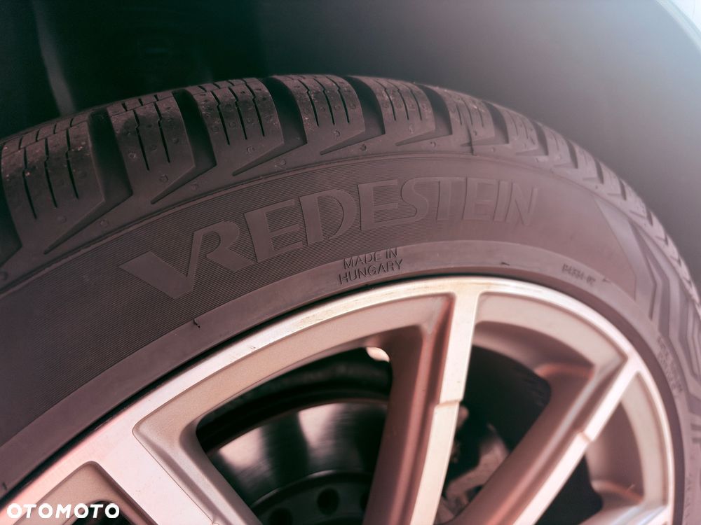 Audi A8 - 18