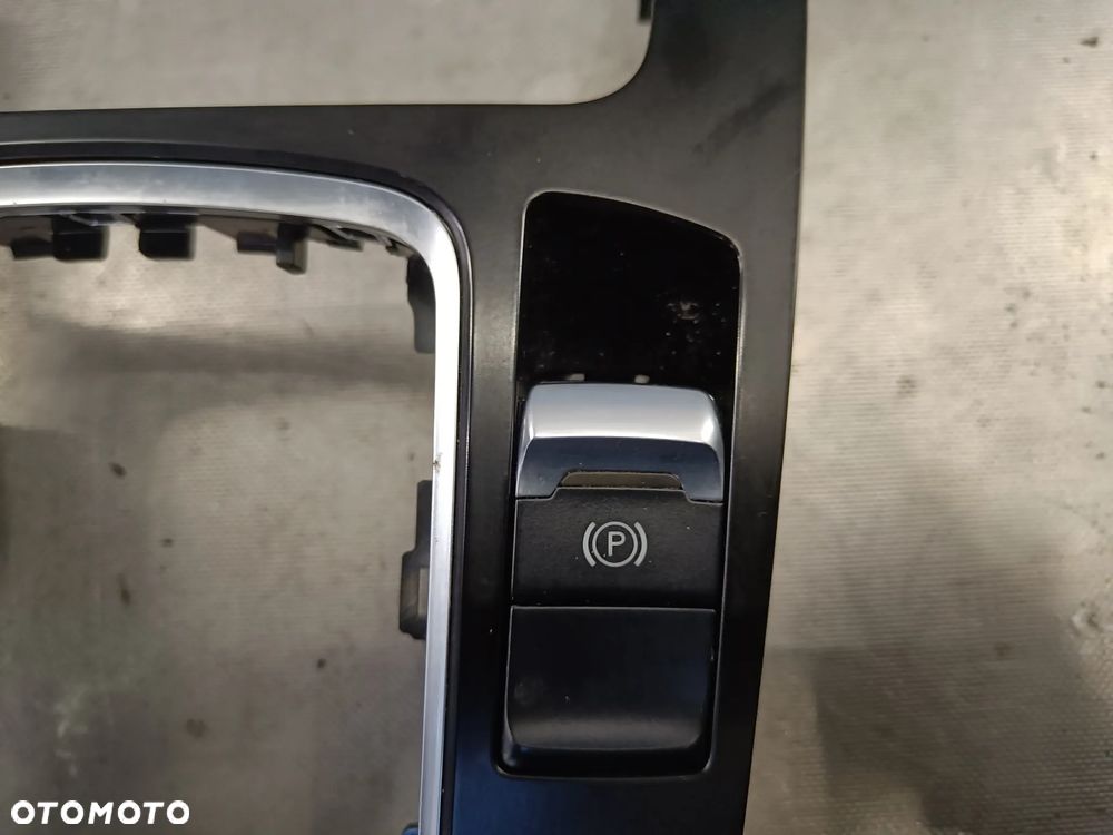 Panel środkowy Audi A4 B8 Ramka skrzyni biegów 8K0864261 - 7