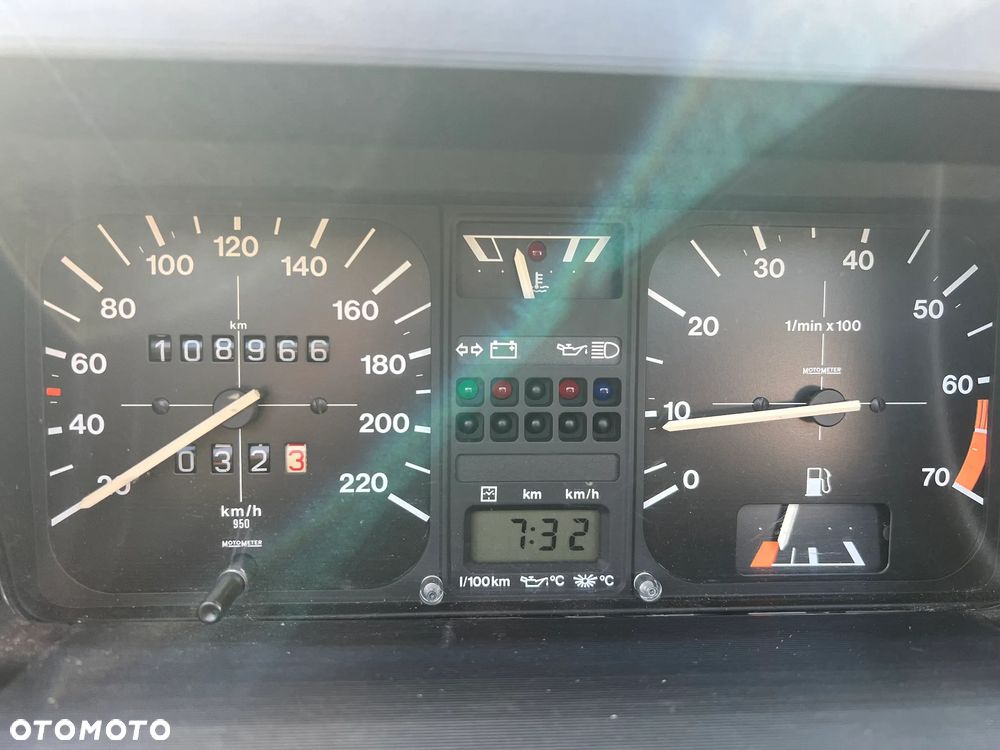 Volkswagen Golf - 18