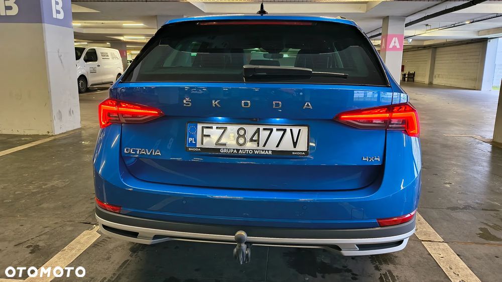Skoda Octavia 2.0 TSI 4x4 Scout DSG - 6
