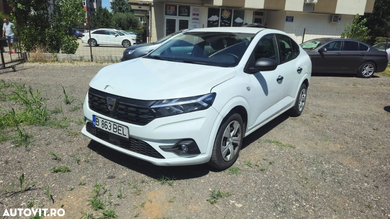 Dacia Logan ECO-G 100 Essential - 1