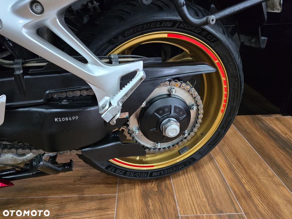 Honda VFR - 11