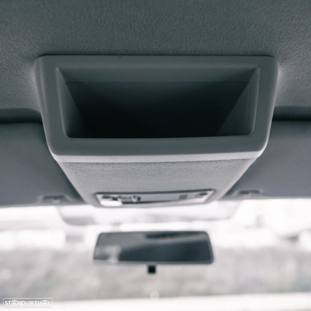 VW Transporter Caravelle DSG Longa Comfortline - 17