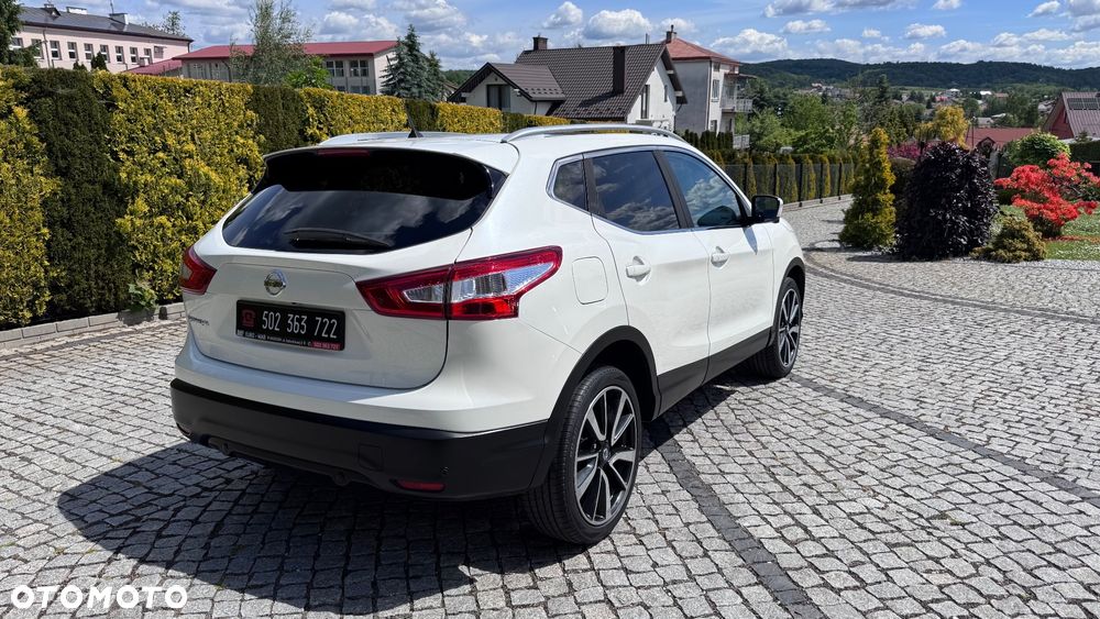 Nissan Qashqai 1.6 360 - 13