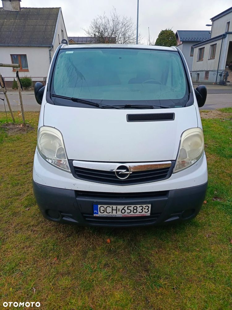 Opel Vivaro - 1
