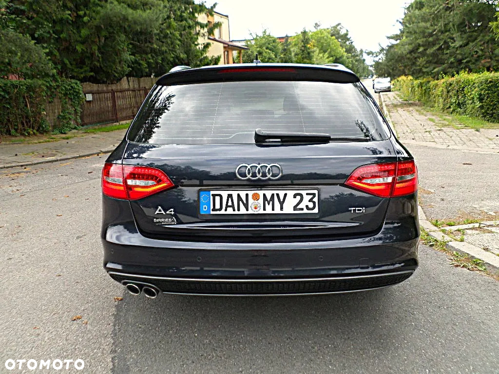 Audi A4 Avant 2.0 TDI DPF clean diesel S line Sportpaket - 29