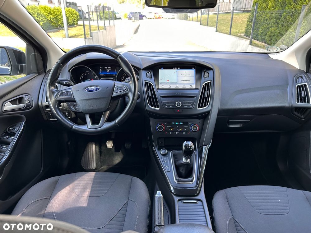 Ford Focus - 10