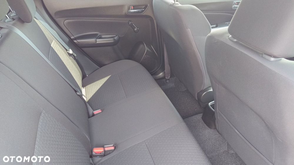 Suzuki Swift 1.2 Dualjet SHVS Premium Plus - 11
