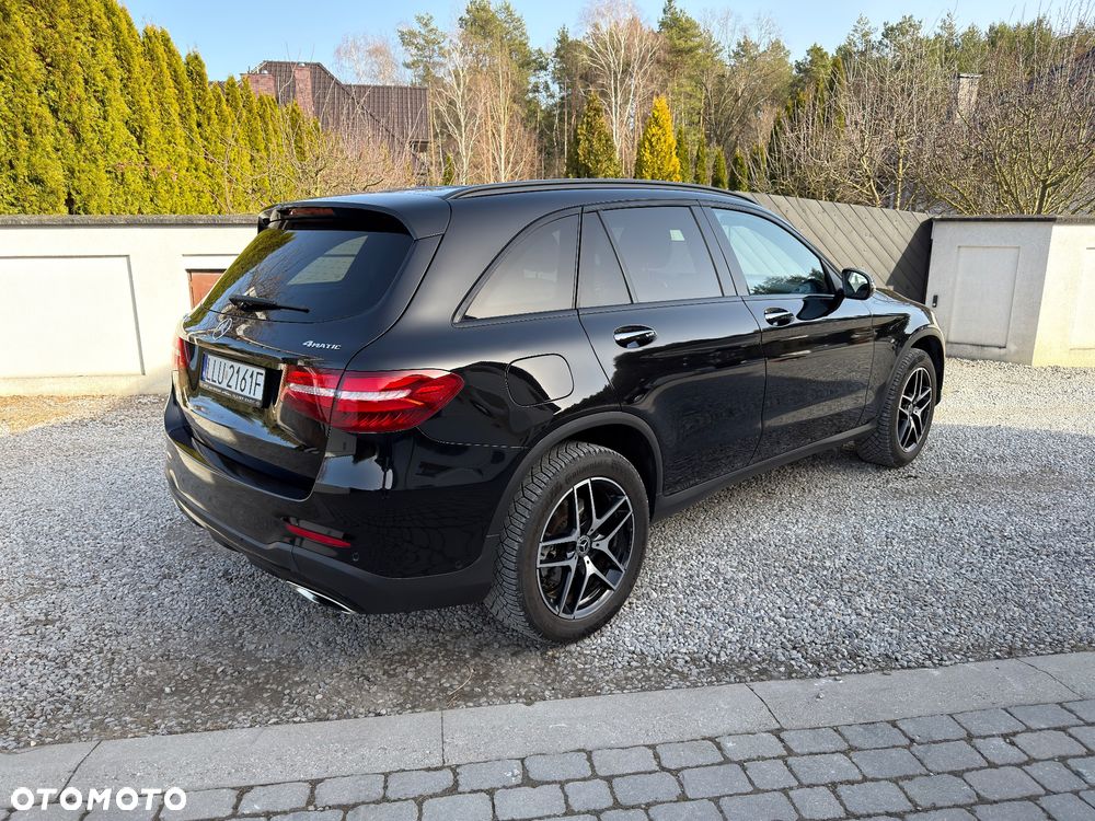 Mercedes-Benz GLC 300 4Matic 9G-TRONIC Exclusive - 5