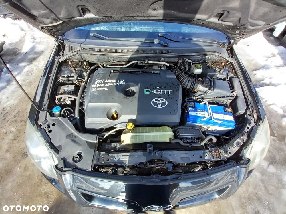 TOYOTA AVENSIS T25 KOMPLET WTRYSKÓW 2.2 D-CAT - 1