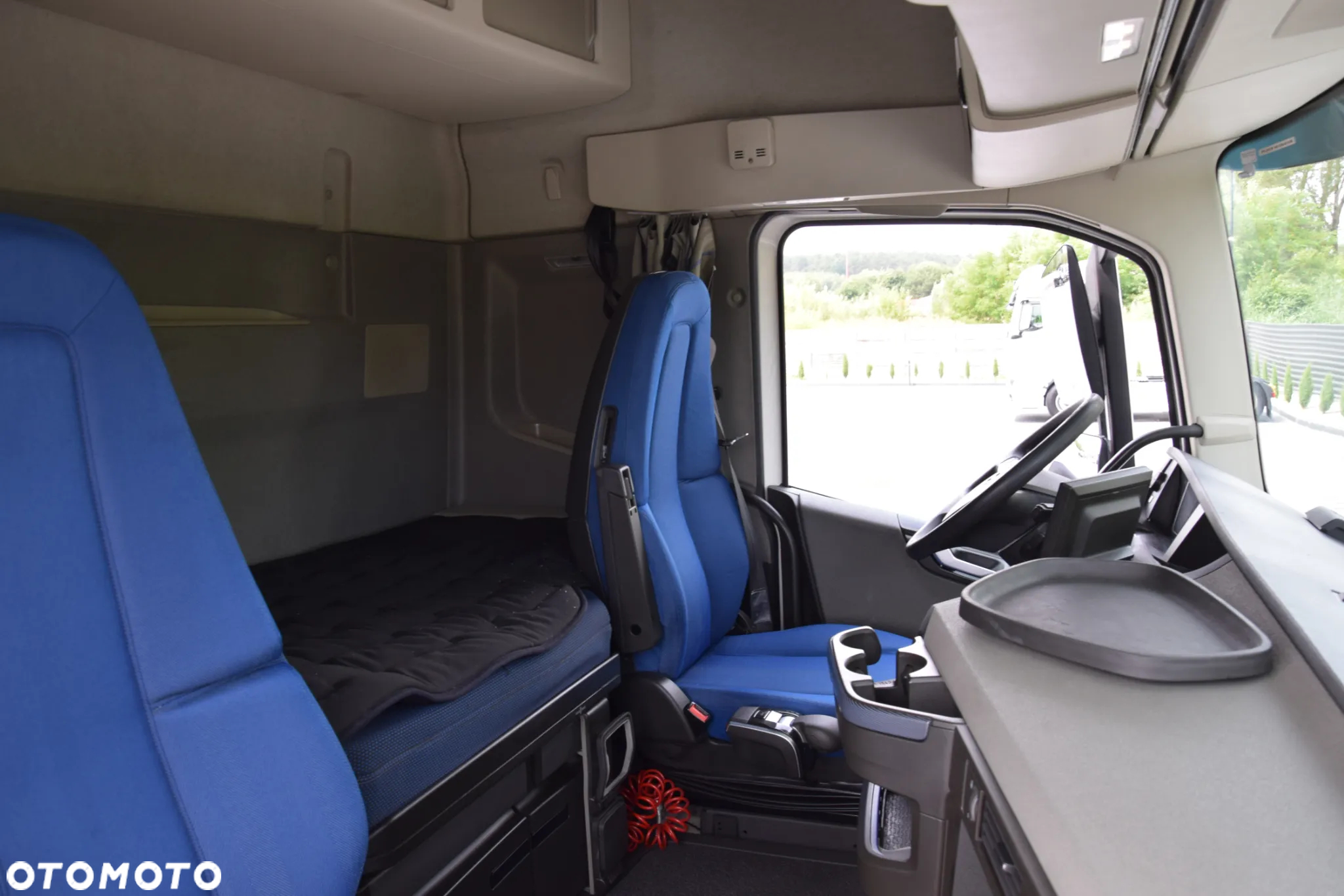 Volvo FH500 / EURO 6 / NOWY MODEL / KLIMATYZACJA POSTOJOWA / ACC / LEDY / 2 ZBIORNIKI PALIWA / FULL SPILERY / SERWISOWANY / SPROWADZONY - 38