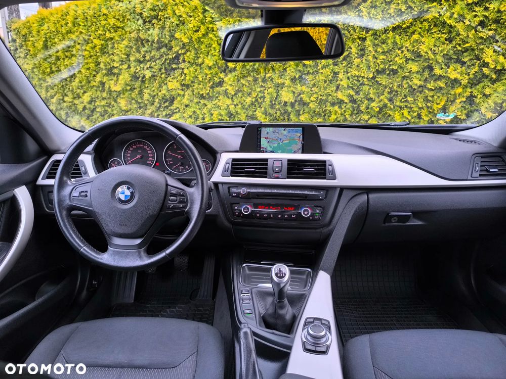 BMW Seria 3 316d - 10