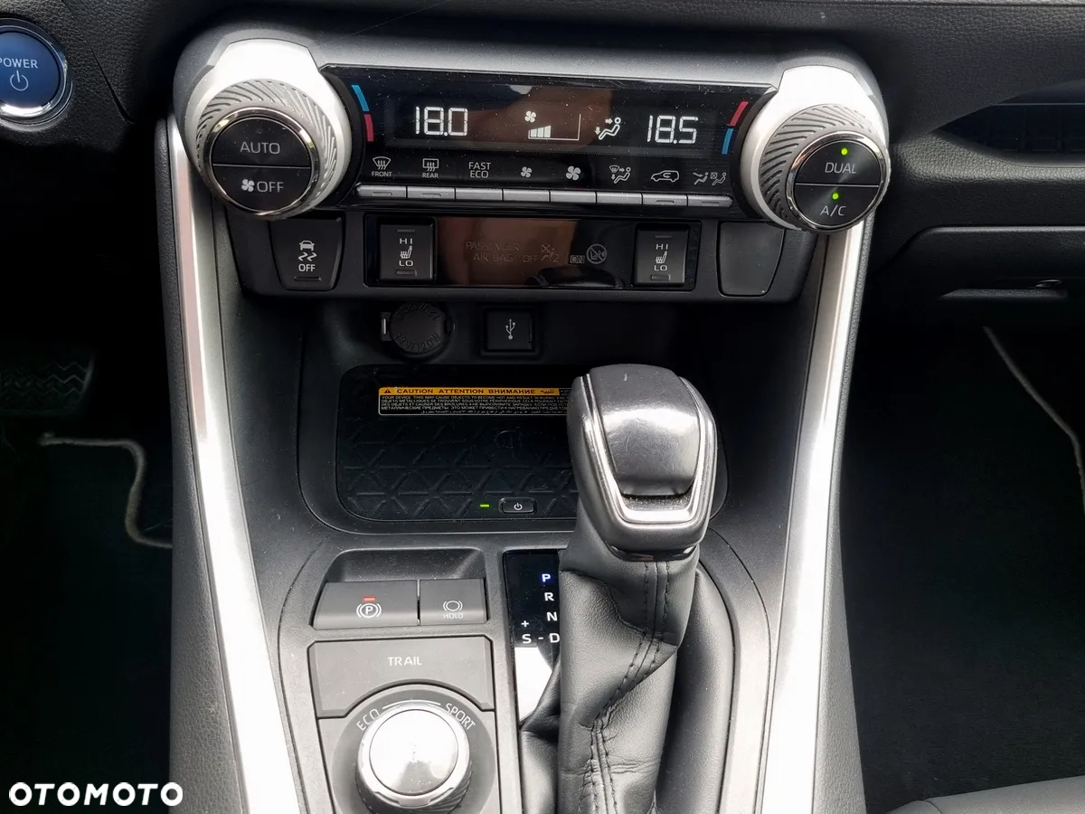 Toyota RAV4 - 24