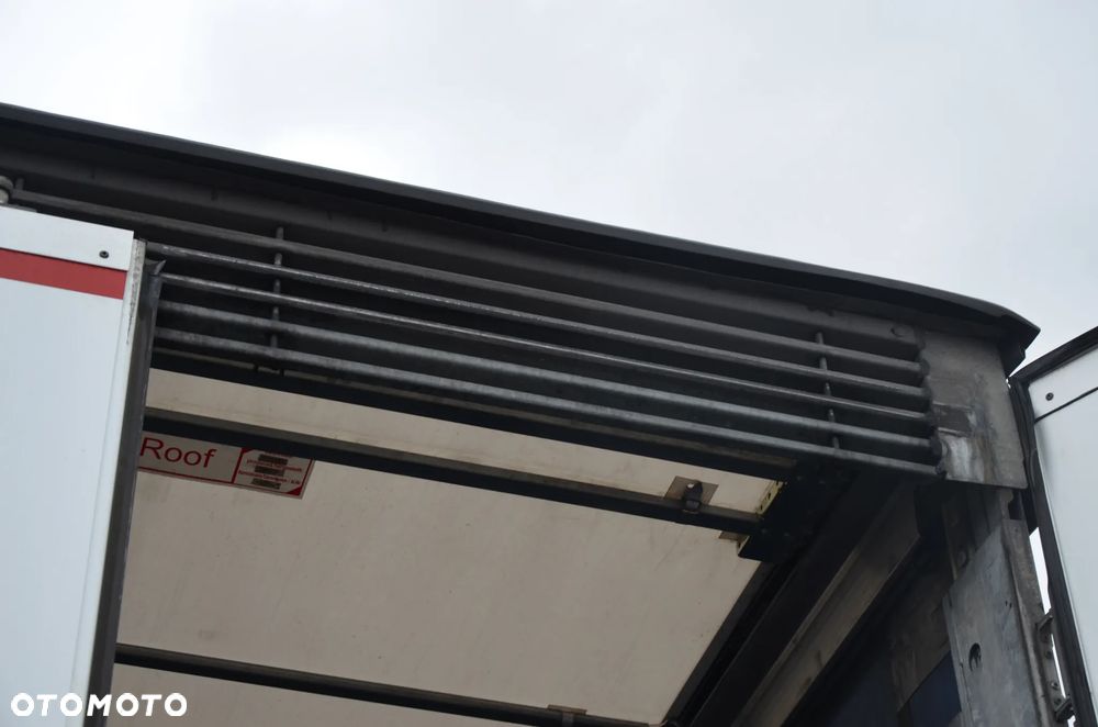 Schmitz Cargobull VARIOS / 2 POZIOMY JAZDY / OŚ PODNOSZONA / DACH POD. / KOSZ PALETOWY / CODE XL / OCYNK / 7390 - 10