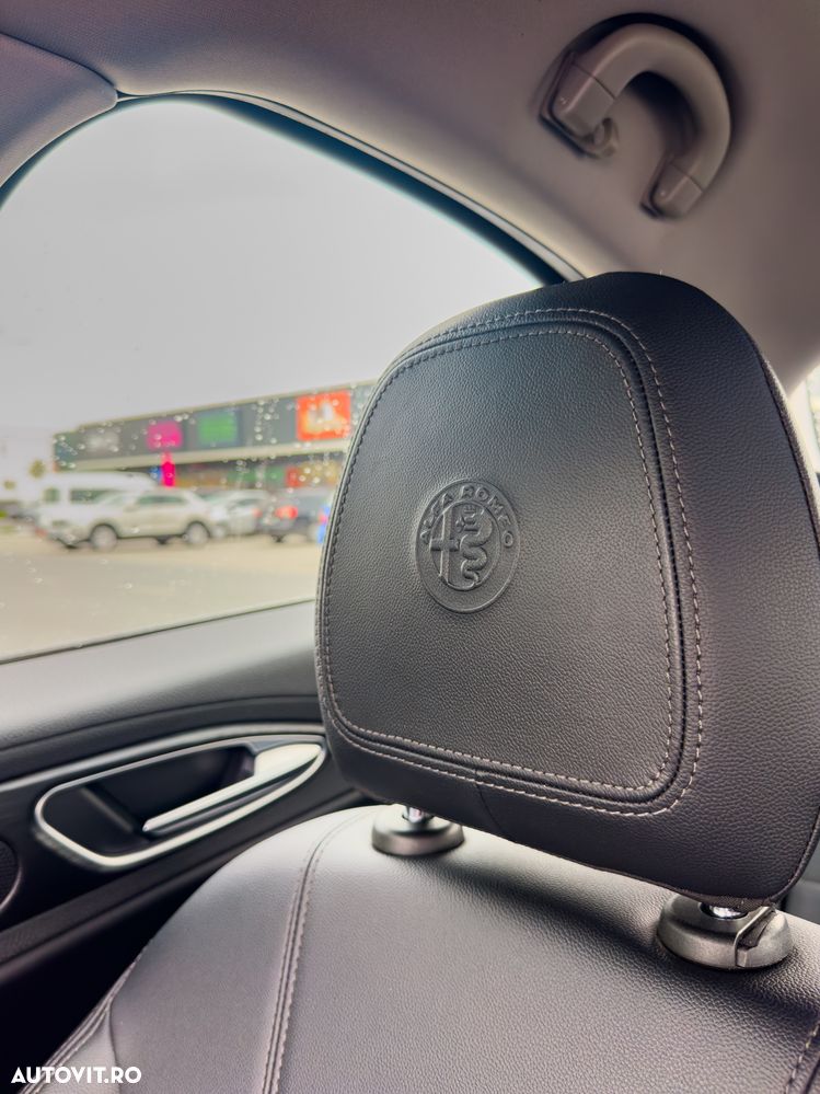 Alfa Romeo Giulia 2.2 JTDM Aut. Super - 11