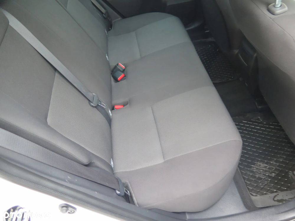 Toyota Auris 1.6 Active - 26