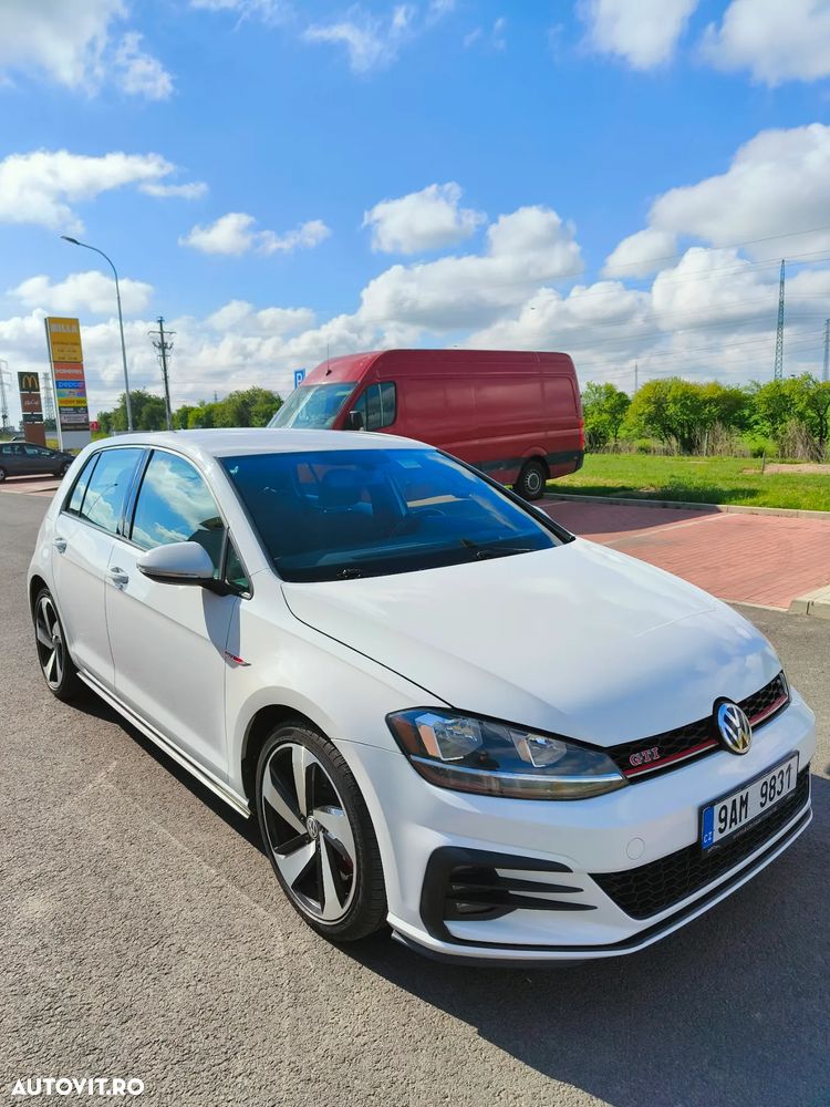 Volkswagen Golf 2.0 TSI GTI - 3