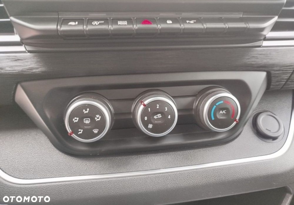 Renault Trafic - 17