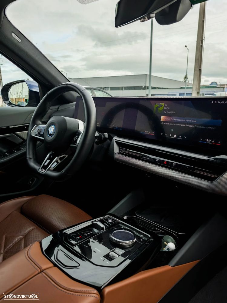 BMW 530 e Pack Desportivo M - 15