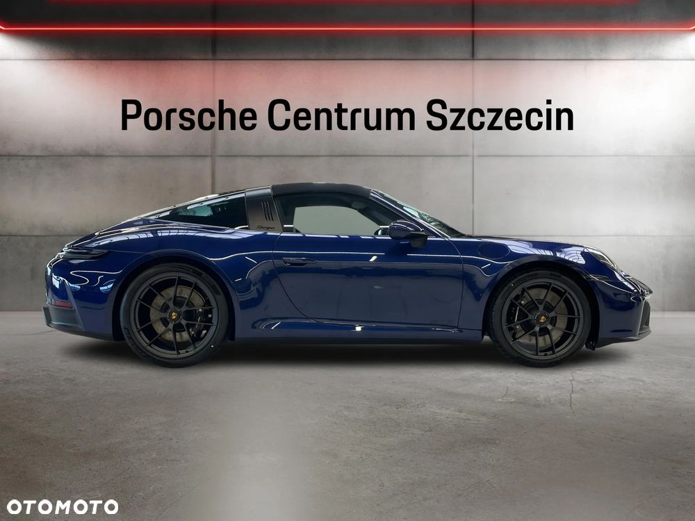 Porsche 911 Carrera T-Hybrid 4 GTS - 6