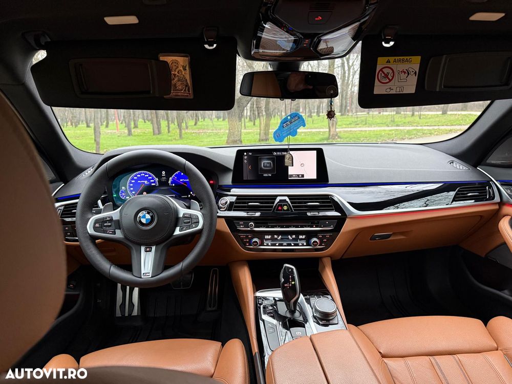 BMW Seria 5 520d AT - 12