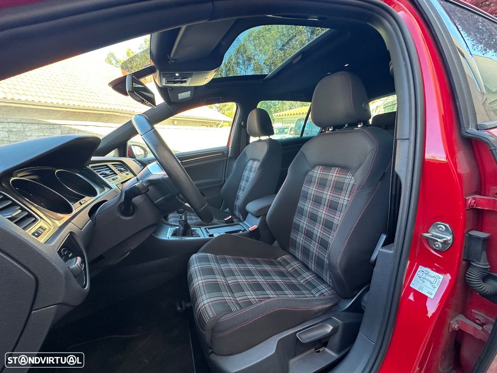 VW Golf 2.0 TSi GTi - 7