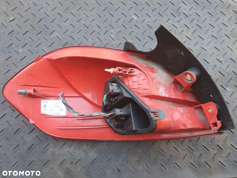 RENAULT CLIO III KOMBI LAMPA PRAWA TYLNA PRAWY TYŁ 8200586844 20230748 ORYGINAŁ - 3