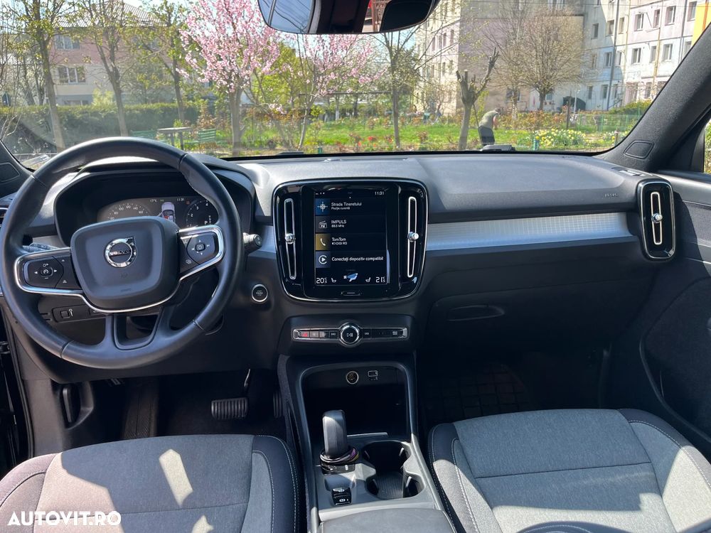 Volvo XC 40 B4 B Geartronic Momentum Pro - 9