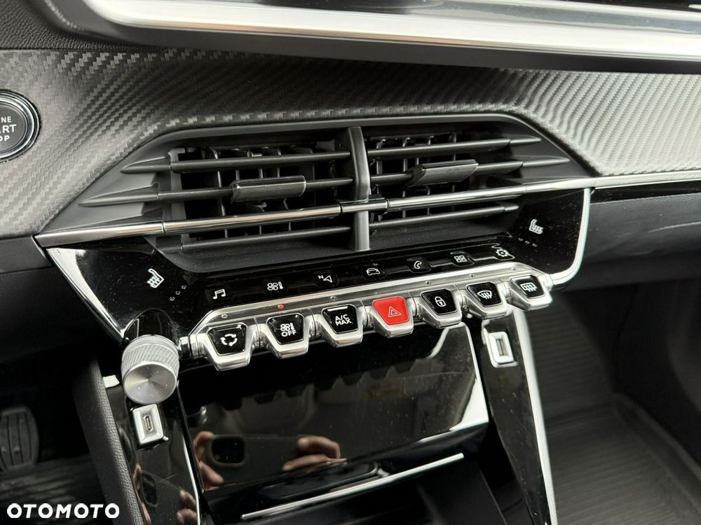 Peugeot 2008 1.2 PureTech Allure Pack S&S - 21