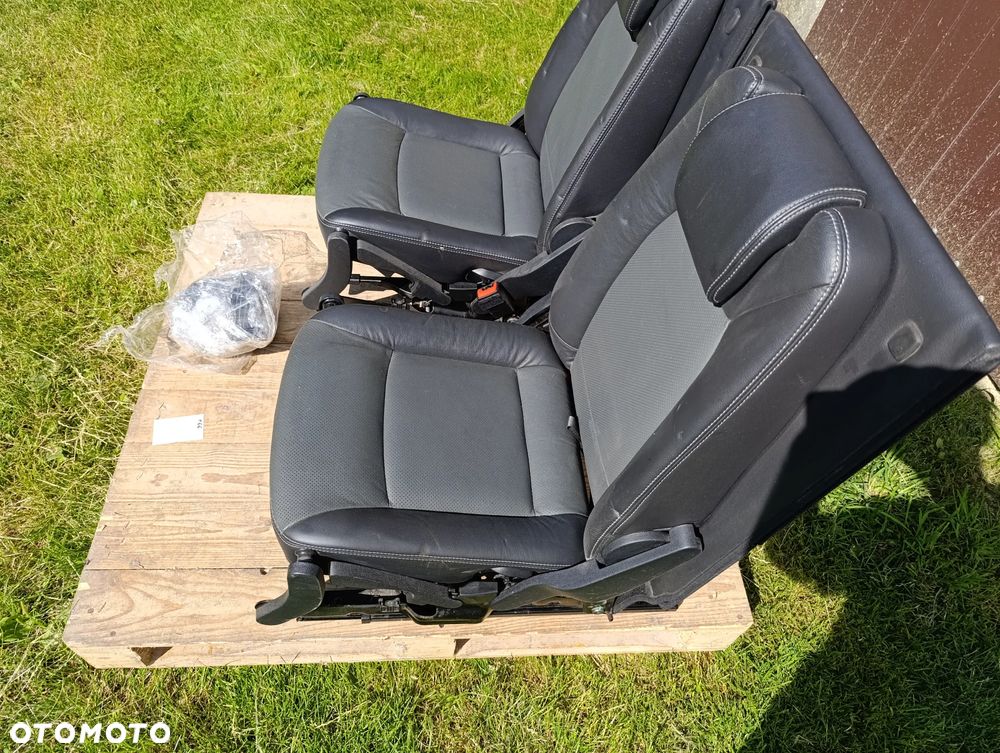 FOTELE TYŁ 3 RZĄD GALAXY MK3 PASY ŚRUBY - 4